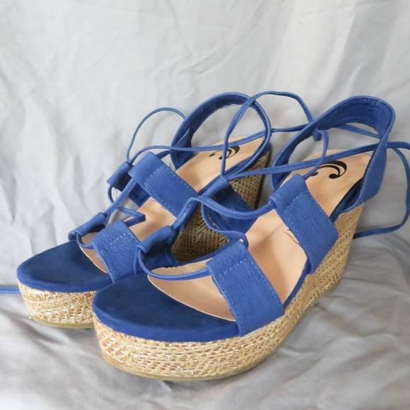 blue strappy wedges